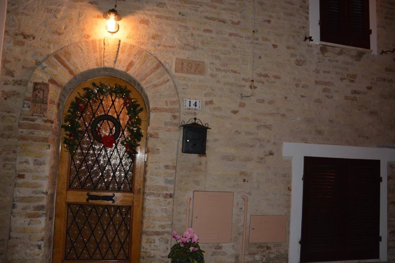 B&B Porta Girone Civitanova Alta Exteriér fotografie
